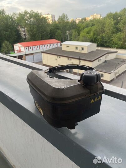 Топливные бак для газонокосилки
