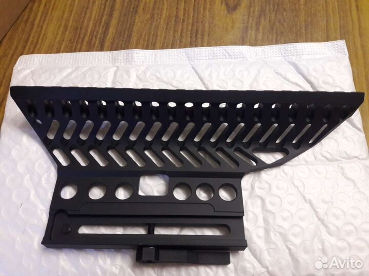 Кронштейн на Ласточкин хвост