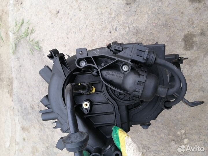 Впускной Коллектор Опель Астра H 1.6 Z16XER