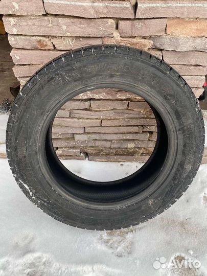 Dunlop Winter Maxx SJ8 235/60 R18 107R