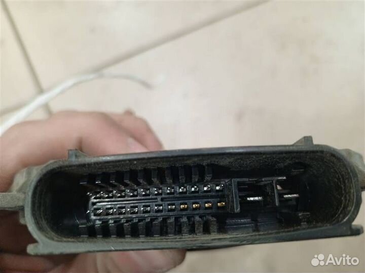 Блок розжига ксеноновой лампы Toyota Camry XV70 2