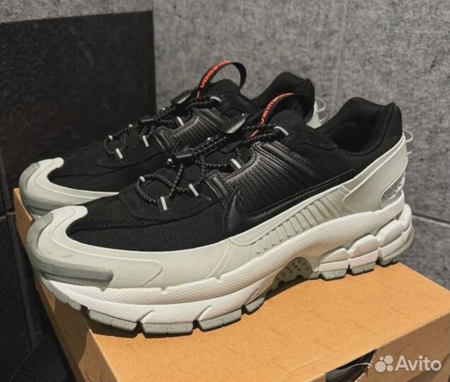 Nike Air Zoom Vomero 5 Roam Black Silver оригинал