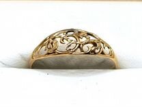 Золотое кольцо 585 0.99гр 19 размер (комарова)
