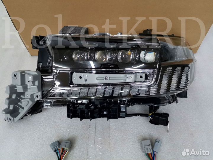 Фары Toyota Land Cruiser 200 2016+ 4 линзы F6895