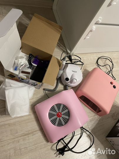 Аппаратный маникюр, вытяжка, лампа