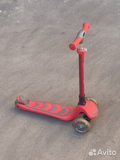 Самокат детский трехколесный rush action S6 red