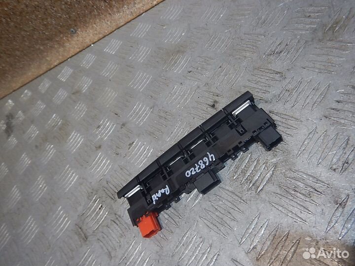 Блок кнопок, Skoda (Шкода) -rapid (12)