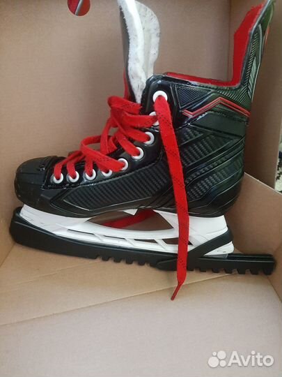 Коньки хоккейные детские