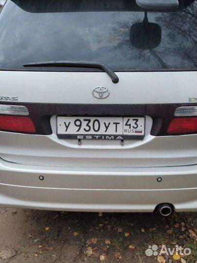 Продам комплект стоп-сигналов на Тойоту estima