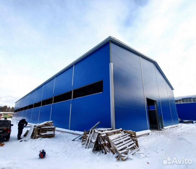 Быствозводимый ангар из сэндвич-панелей