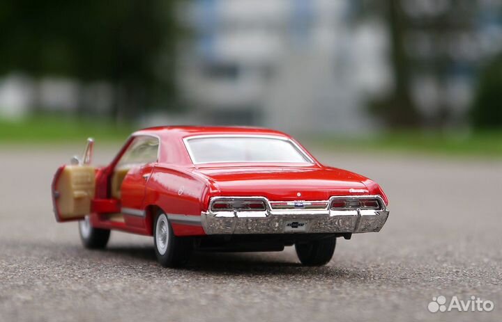 Металлическая машинка Шевроле Импала 12,4см
