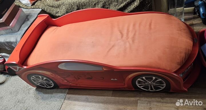 Кровать машина