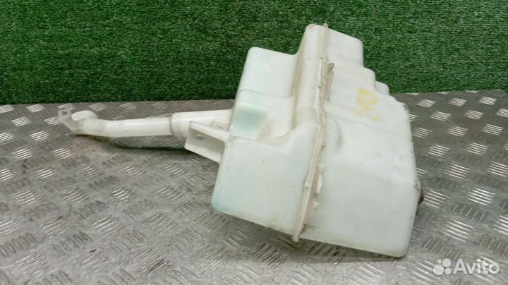 Бачок омывателя Infiniti G35s