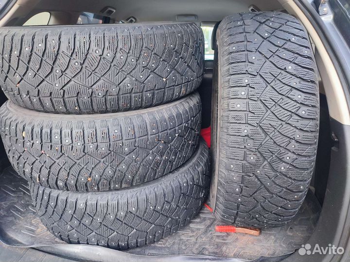 Nitto Therma Spike (NTSPK-B02) 225/65 R17