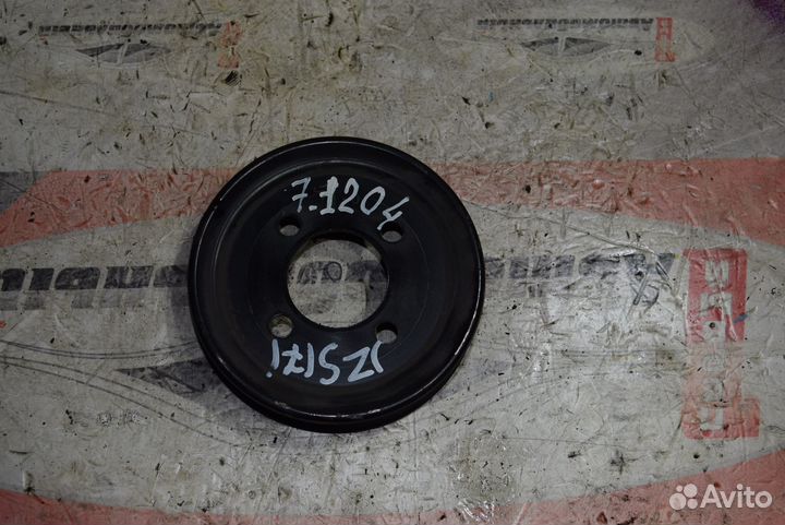 Помпа водяная c Toyota Mark II Wagon Blit JZX110W