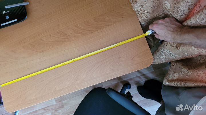 Продам компьютерный стол