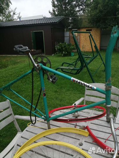 Запчасти к велосипеду