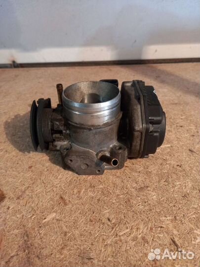 Дроссельная заслонка Гольф 4 Ауди А3 06A133064M