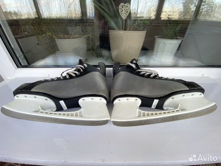 Хоккейные коньки бауэр supreme