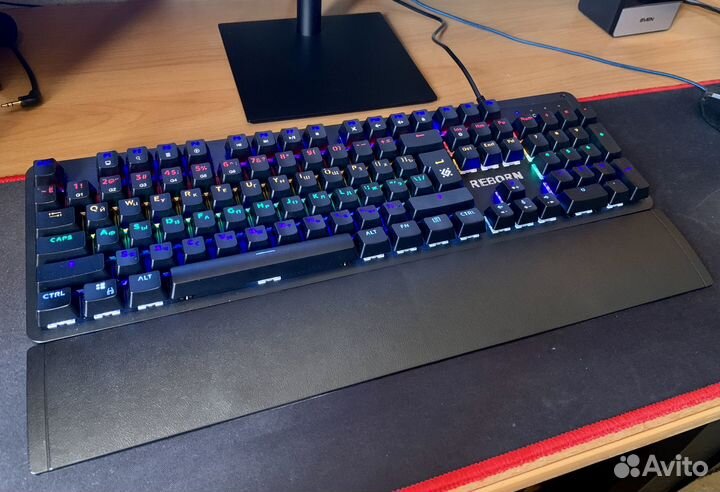 Игровая механическая клавиатура defender reborn