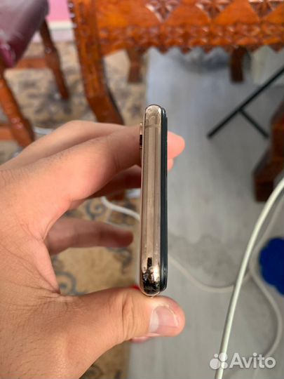 iPhone Xs, 64 ГБ