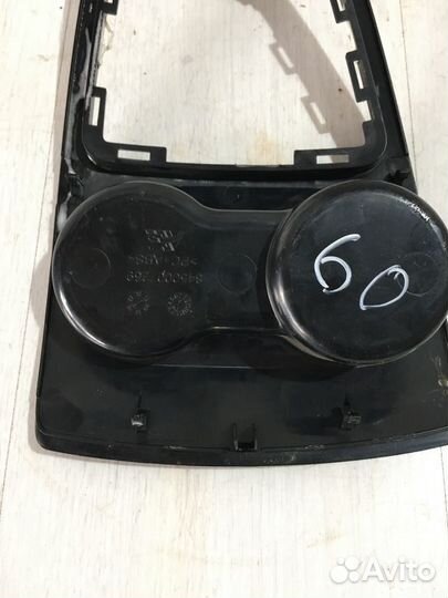 Накладка на центральную консоль LADA vesta 1.6 мт