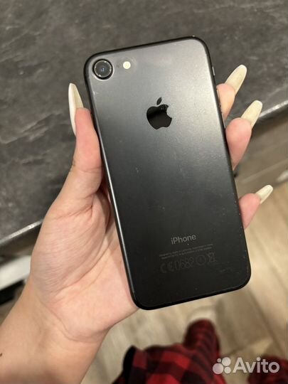 iPhone 7, 32 ГБ