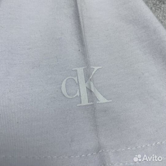 Футболка calvin klein