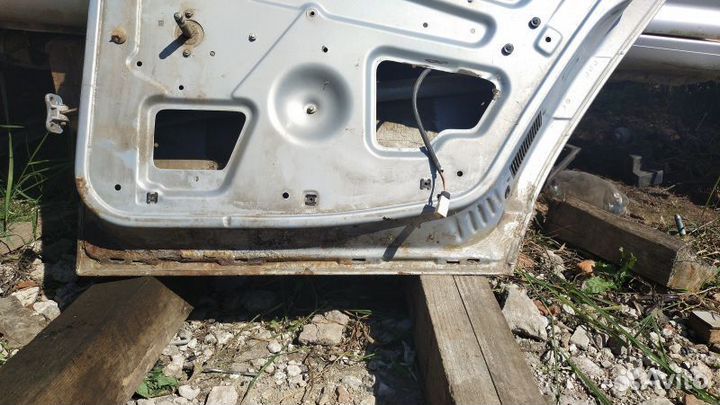 Дверь задняя правая LADA 2110