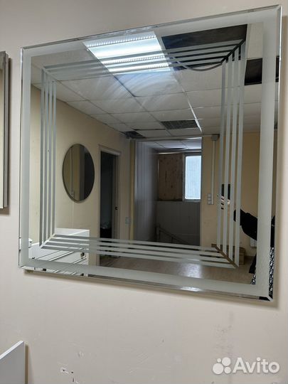 Зеркало с подсветкой в ванную