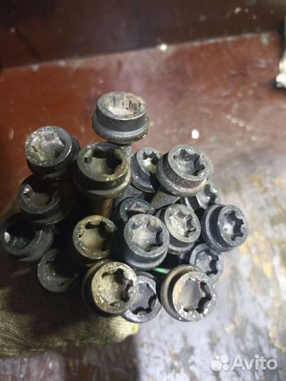 Болты гбц range rover 4,4 448pn