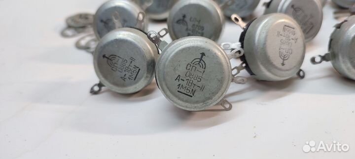 Резисторы переменные и керамические СССР