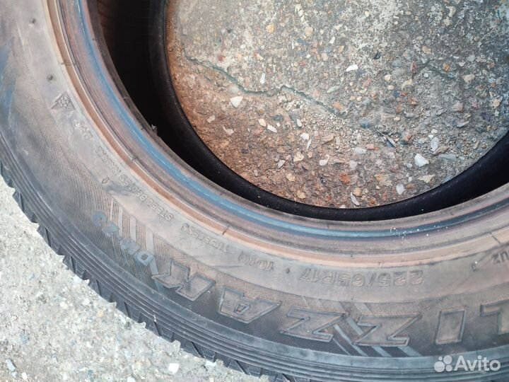 Bridgestone Blizzak DM-Z3 225/65 R17