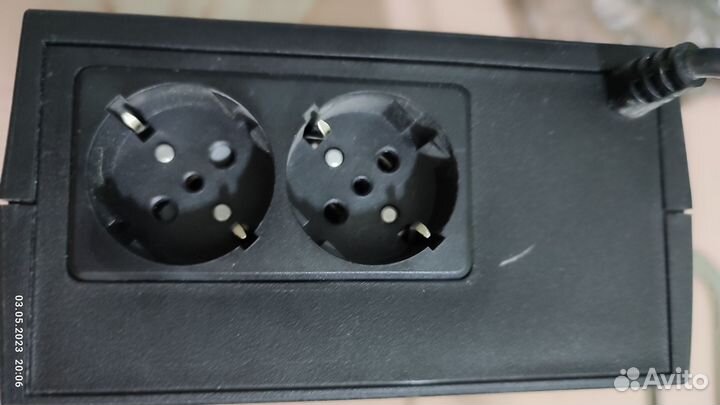 Стабилизатор напряжения