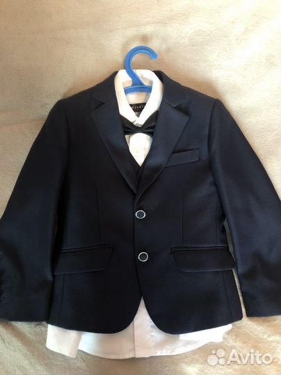 Школьный костюм