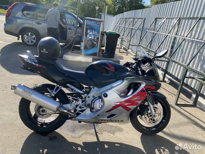 Honda CBR600 F4