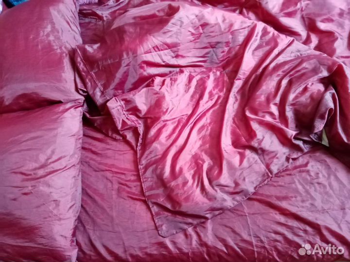 Постельное бельё и подушки