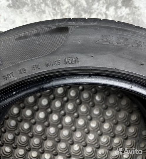 Pirelli P Zero 235/50 R18 101Y