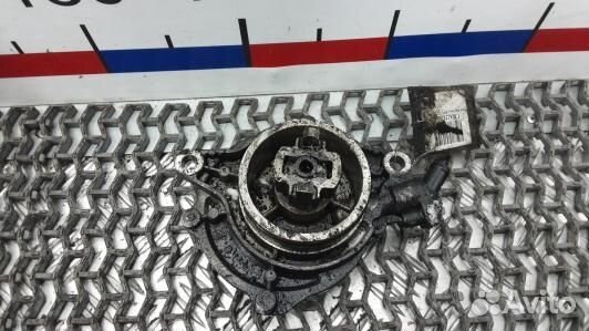 Насос вакуумный BMW X5 E70 (CMA13KX01)