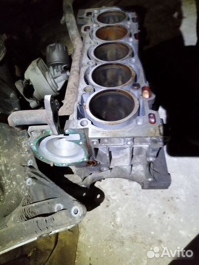 Блок двигателя B5244S Volvo s80 s60