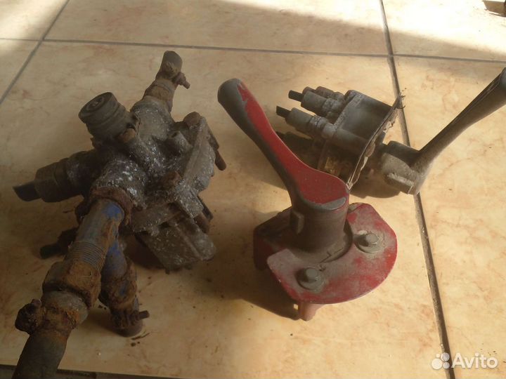 Подпятник джост