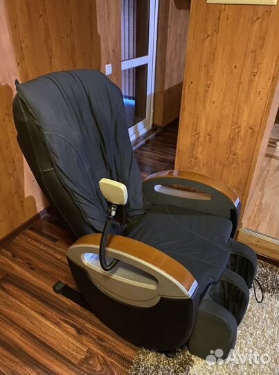 Массажное кресло