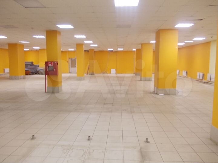 Торговая площадь, 1300 м²