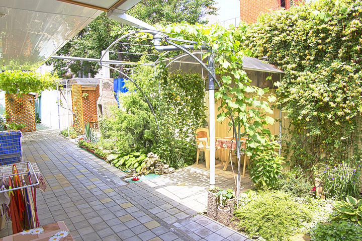 Комната 15 м² в 4-к., 1/1 эт.