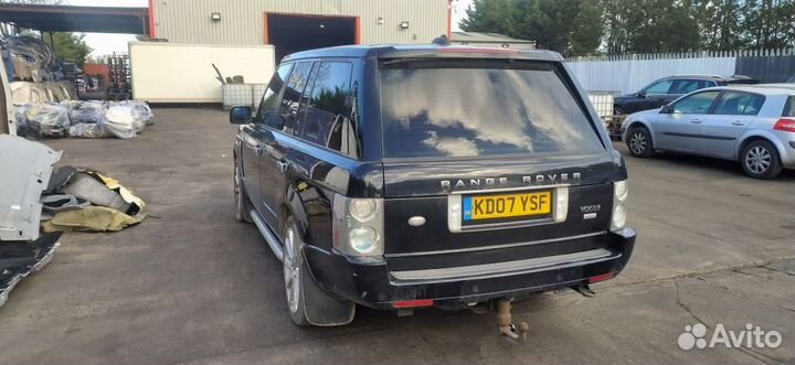 Разбирается Lend rover Range Rover 3 L322 3.6