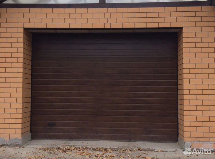 Секционные ворота