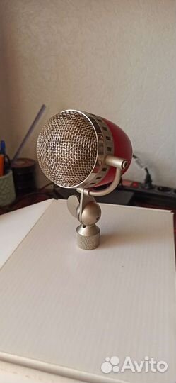 Конденсаторный микрофон Electro Voice Cardinal