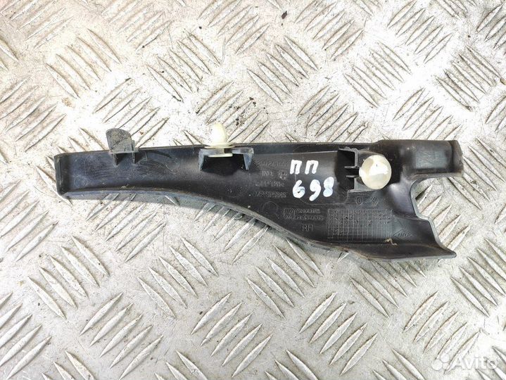 Накладка Renault Logan 2005 2014