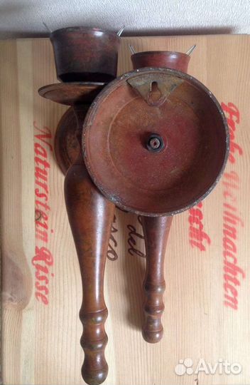 Пара старинных настенных подсвечников