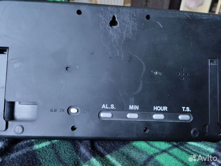 Часы настенные,настольные